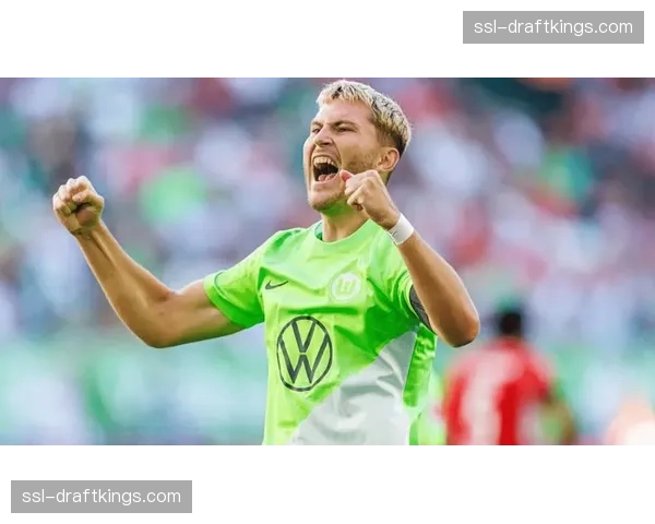 门兴格拉德巴赫2-2战平沃尔夫斯堡，终场前点球绝平